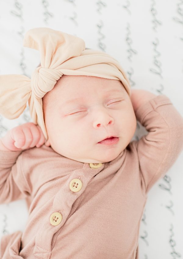 Morgan-Hill-Light-And-Airy-Lifestyle-Newborn-Modern-Photographer