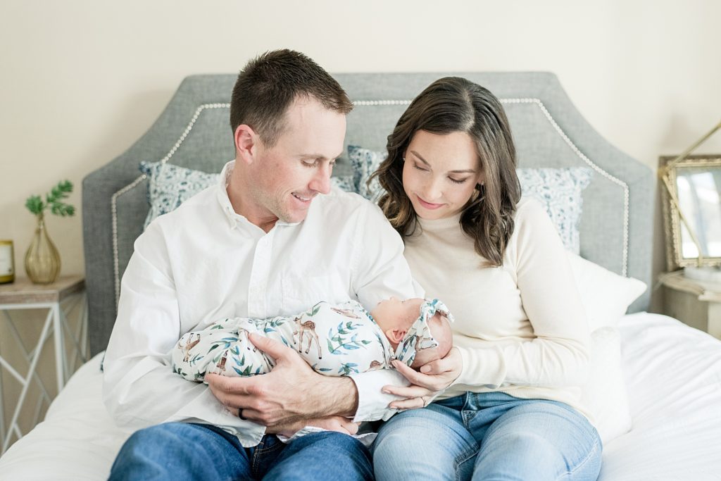 Morgan-Hill-Light-And-Airy-Lifestyle-Newborn-Modern-Photographer